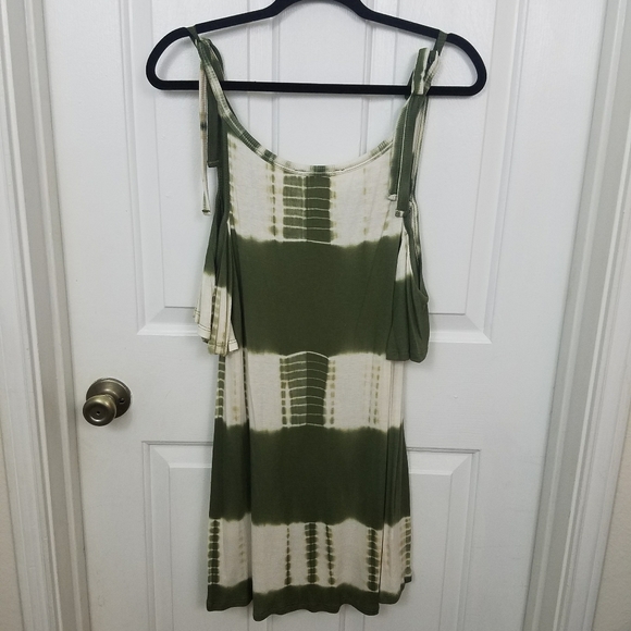 SALE🔥LAST 2! Cold Shoulder Tie Dye Tunic Top - Picture 8 of 8